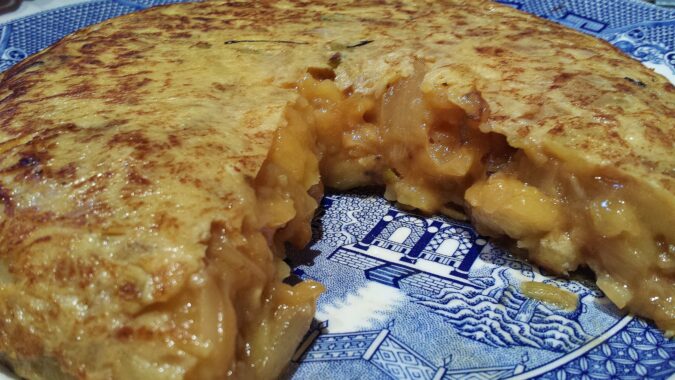 Tortilla de patata y cebolla de Alfredo Franco Jubete. Los 5 mejores